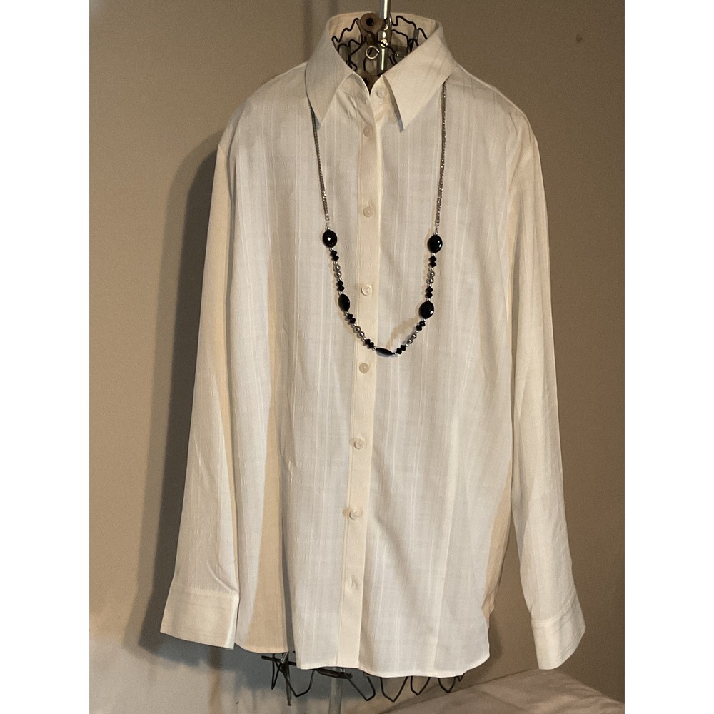 Canda Collection at C&A Womens White Textured Button Up Shirt Blouse Size 48 NEW